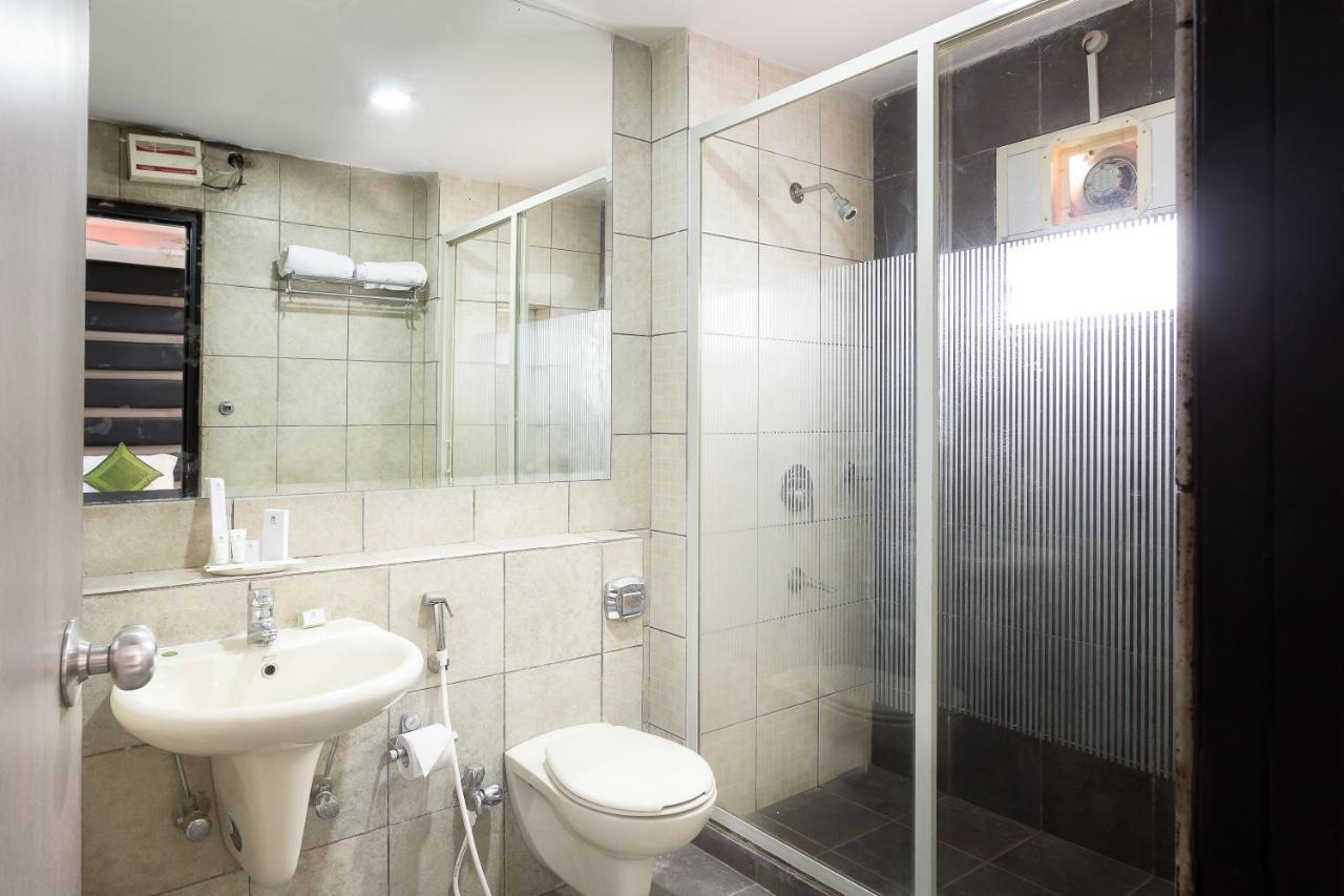 Treebo Fort Club Hyderabad Ngoại thất bức ảnh