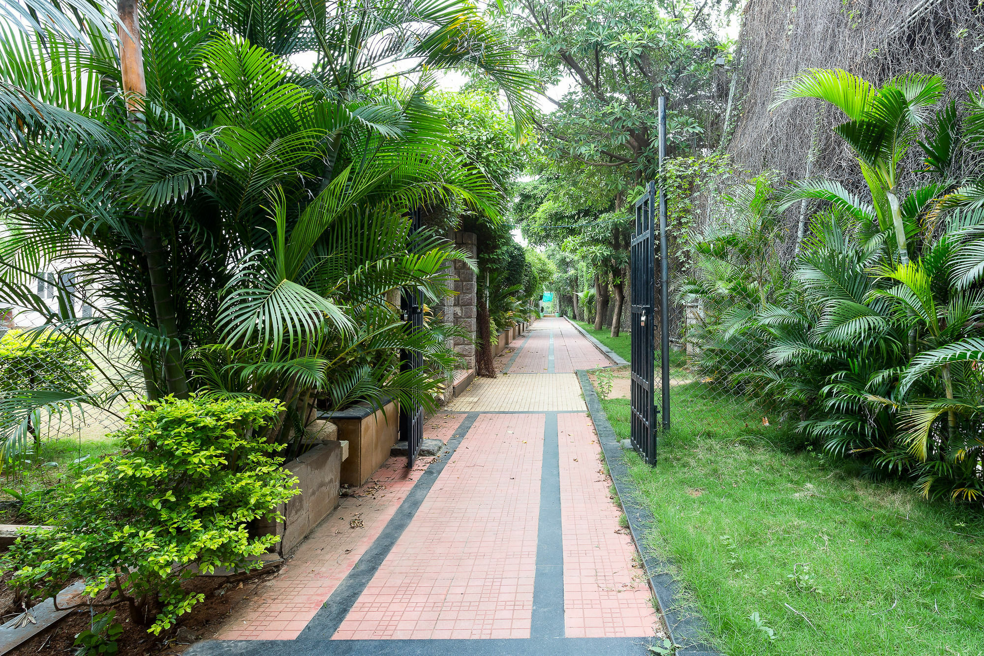 Treebo Fort Club Hyderabad Ngoại thất bức ảnh